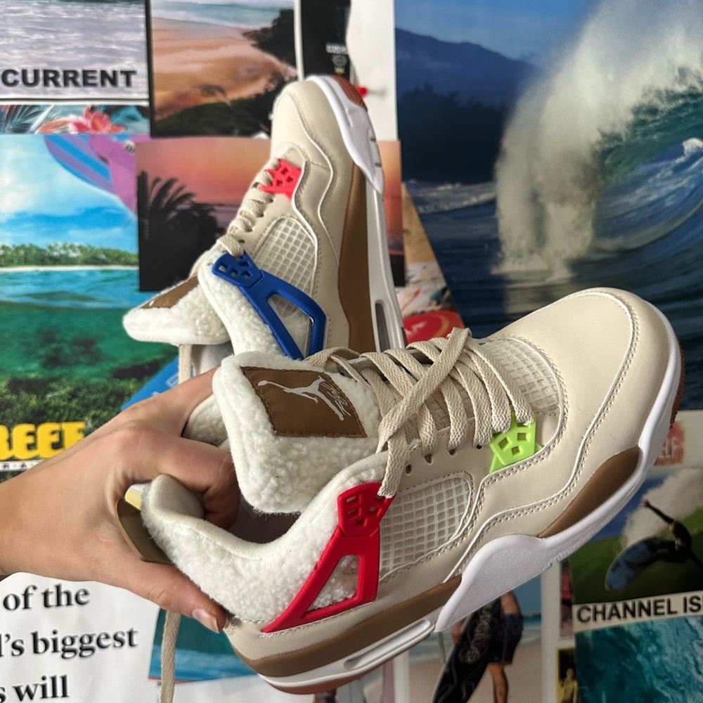 Jordan 4s